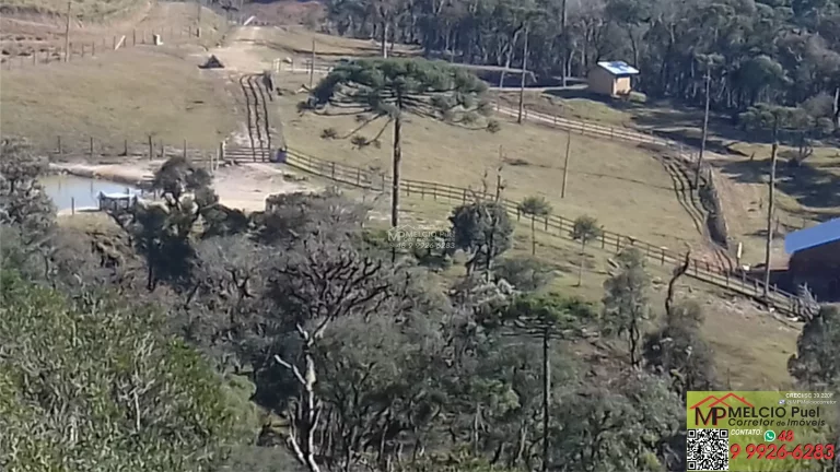 Lindo sítio a VEDA localizado em Rancho Queimado. Ótima propriedade para pastagens 06 hectares (todo cercado com 10 fios de arame); Escritura pública; em Centro