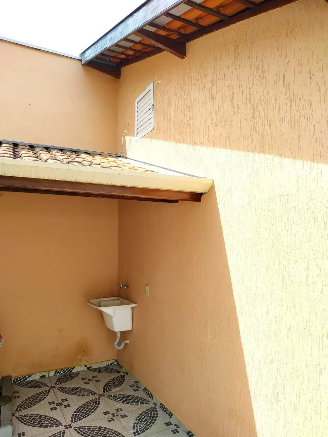 Imagem Casa à venda 2 Quartos, 1 Suite, 2 Vagas, 125M², Residencial e Comercial Cidade Morumbi, Pindamonhangaba - SP