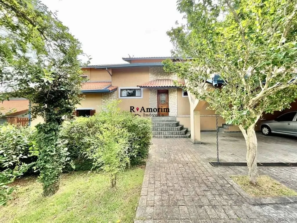 Foto do imóvel São Fernando Residência - Casa a venda com 5 dorms (2 suites), lazer completo Cond.São Fernado Residencia, Barueri, SP em Rua Havana