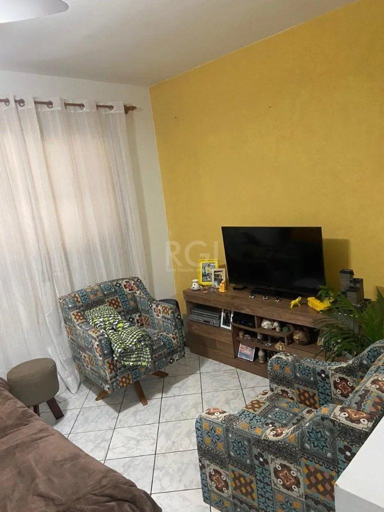 Imagem Casa para Venda - 110m², 2 dormitórios, 1 vaga - Hípica