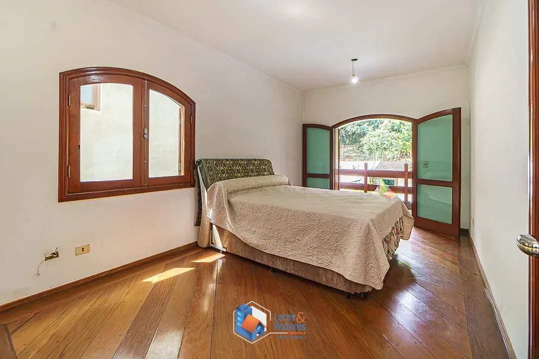 Imagem Casa para venda em City América com 4 quartos, sendo 2 suítes, 560m²