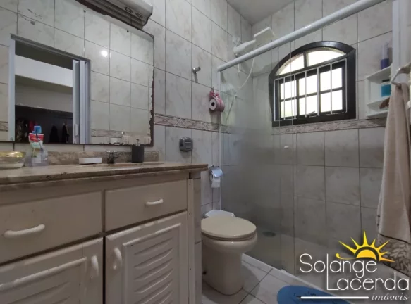 Imagem Bela Casa - Rica em Madeira - 6 Dormitórios - Escritura Definitiva - Residencial ou Comercial - Confira!