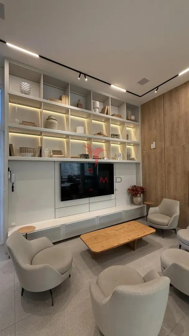 Imagem Apartamento de Luxo com 3 Suítes e Ambientes Planejados. Em Itapema. Meia Praia