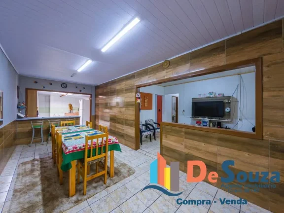 Imagem Imóvel com piscina e pergolado próximo ao Centro de Nova Tramandai!