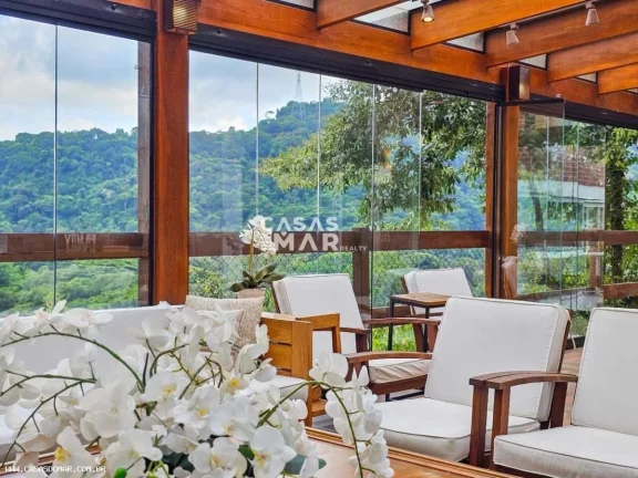 Imagem Casa de luxo à venda no Jardim Botânico, Rio de Janeiro - 5 quartos, 5 suítes, 8 banheiros, 2 vagas de garagem, 300,00 m².