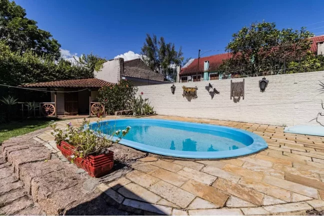 Imagem Casa para venda no bairro Guarujá em Porto Alegre