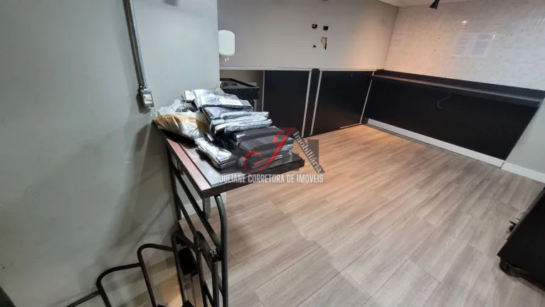 Imagem Sala à venda no bairro Centro - Curitiba/PR
