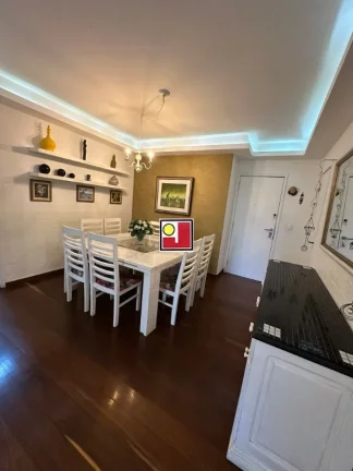 Imagem Vendo 4Q na Praia da Barra, sol nascente, lavabo, 2 vg, mobiliado, ônibus, clube, futebol, piscina, sauna, churrasqueira, tenis, squash, skate,praia