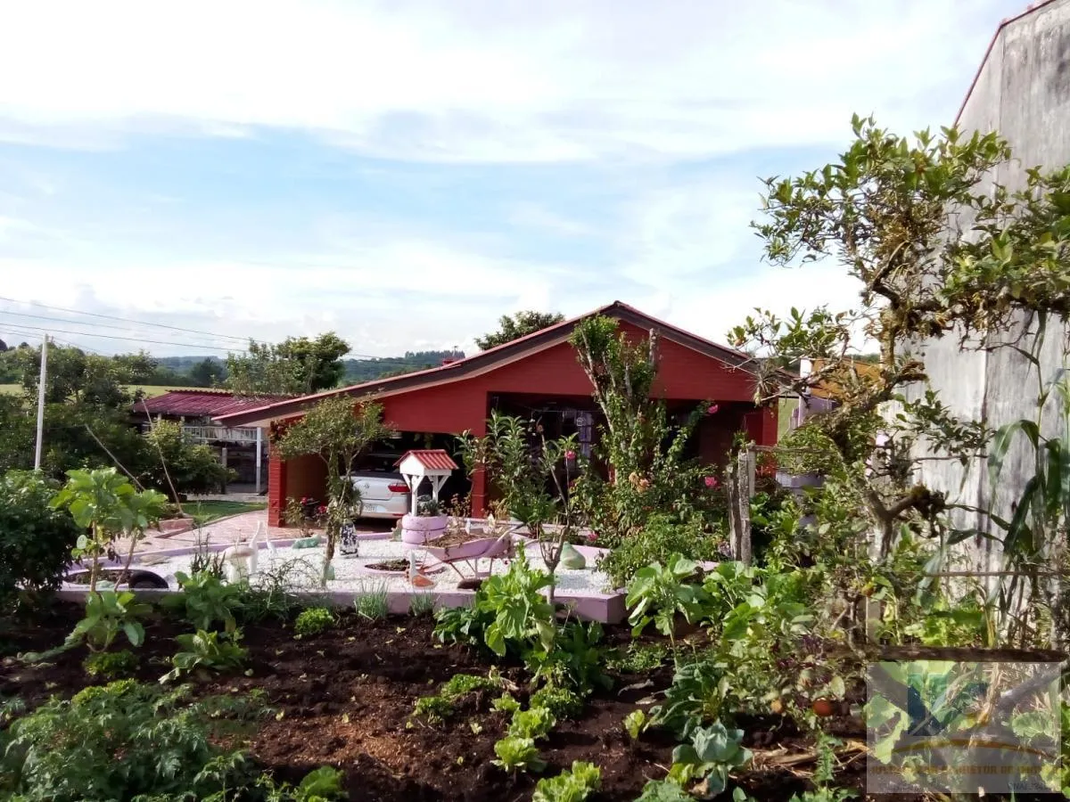 Imagem Casa para Venda em São José dos Pinhais, Campo Largo da Roseira, 2 dormitórios, 1 banheiro, 2 vagas