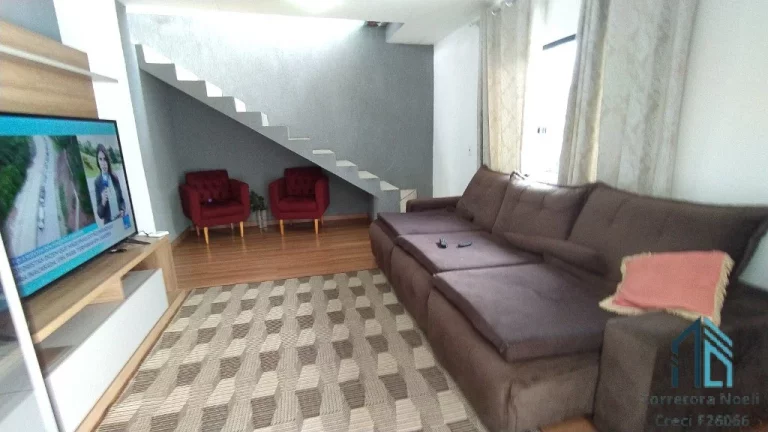 Imagem (PERMUTA) Casa a venda, 03 quartos c/suíte, ático, com amplo espaço nos fundos, no Campo Pequeno em Colombo PR