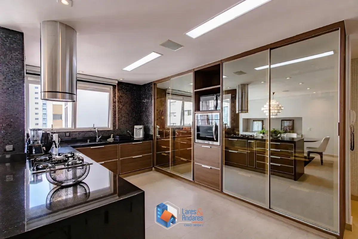 Imagem Apartamento para venda em Jardim Paulista com 4 quartos, sendo 3 suítes, 240m²
