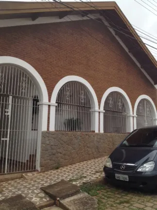 Casa com 5 Quartos à Venda, 239 m² em Vila Camargo - Bauru