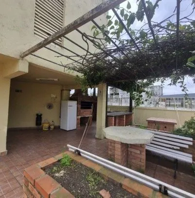 Imagem Apartamento de 2 dormitórios, semi mobiliado, ensolarado para venda no bairro Cidade Baixa em Porto Alegre/RS.