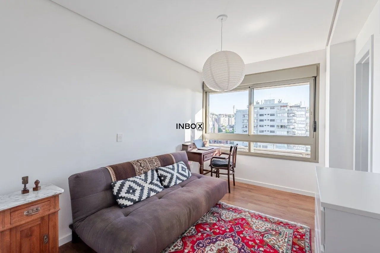 Imagem Apartamento 3 Suítes Mobiliado à Venda na Avenida Praia de Belas
