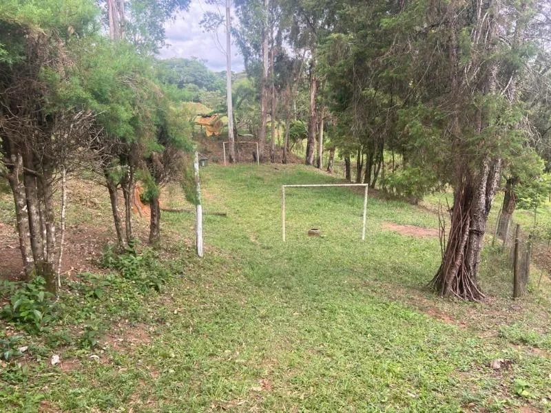 Imagem Vendo Excelente Chácara em Entre Rios de Minas - - Área de 1,6 hectares