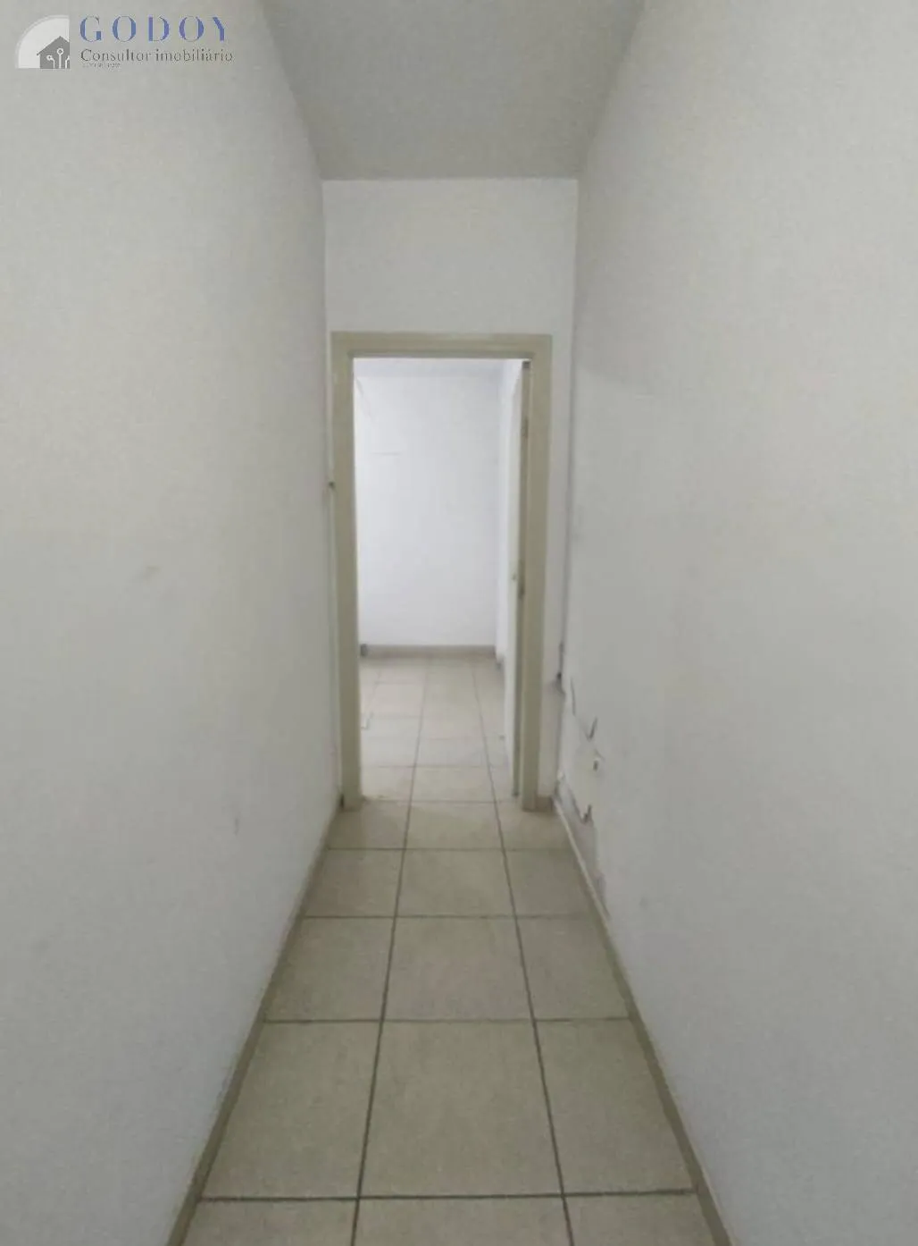 Imagem Casa ampla com 4 quartos, suíte, rancho e garagem em ótima localização