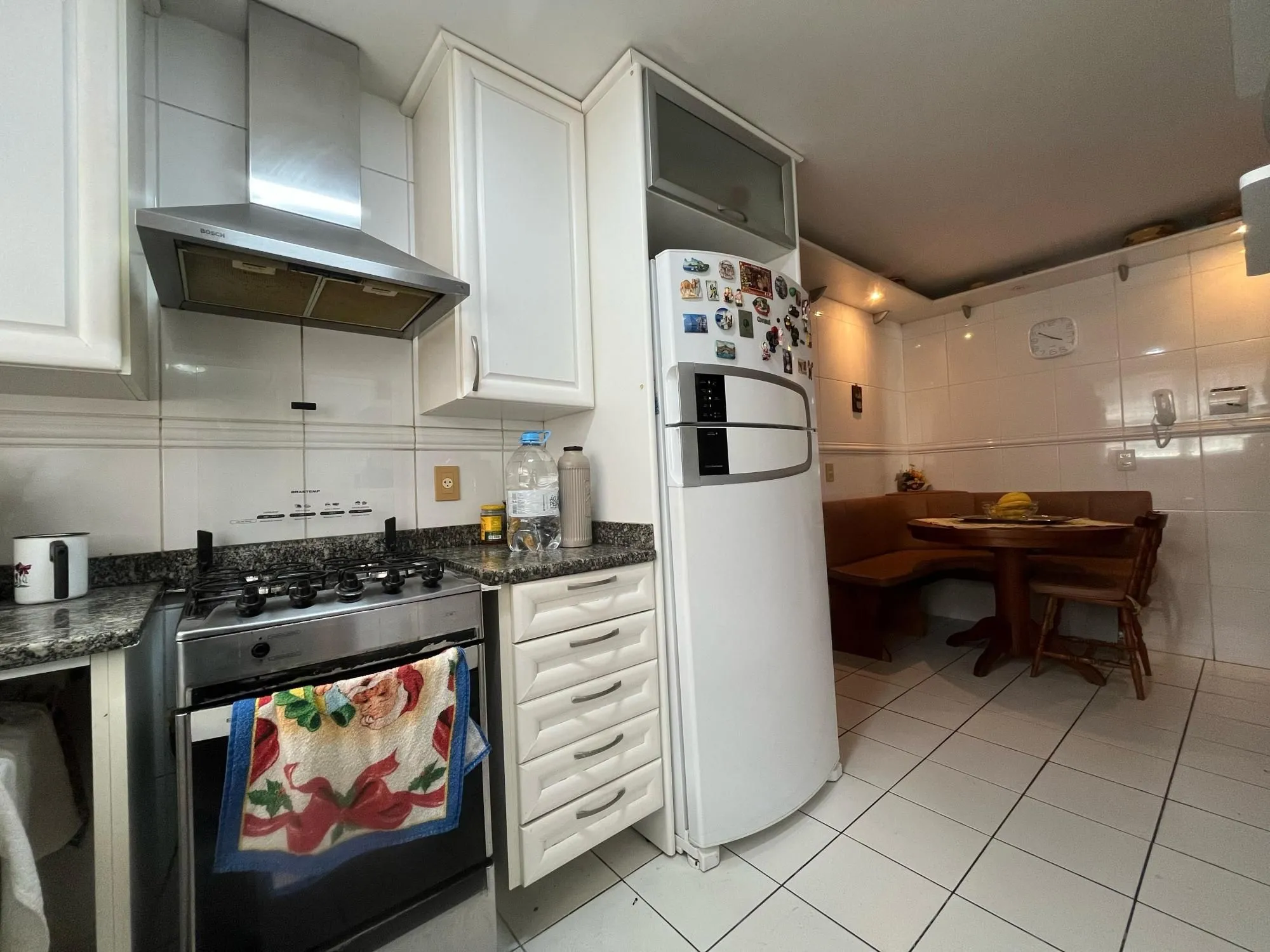 Imagem Apartamento 3 quartos, suíte, sacada, lareira, churrasqueira, 2 vagas de garagem