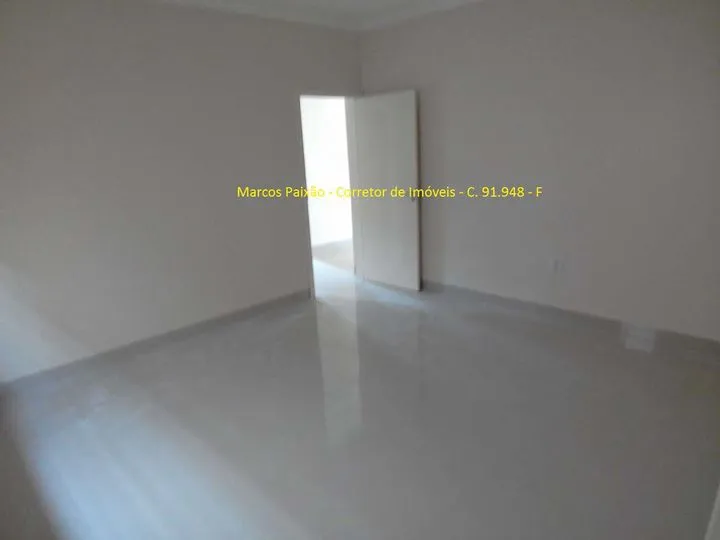 Casa com 3 Quartos à Venda, 193 m² em Parque Residencial Jardins - Presidente Prudente