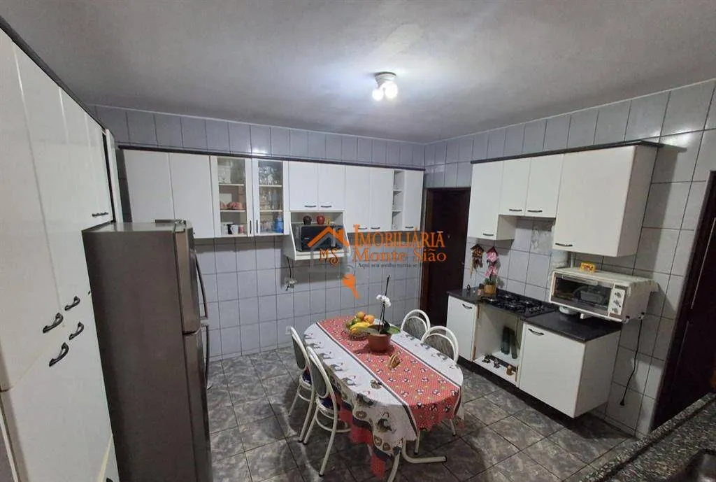 Imagem Sobrado com 3 dormitórios à venda, 169 m² por R$ 600.000,00 - Cidade Parque Brasília - Guarulhos/SP