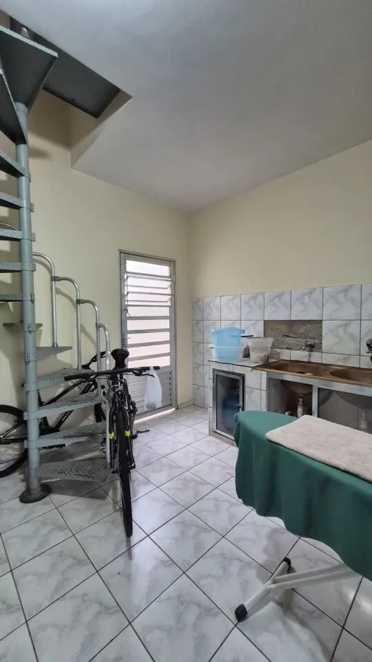 Imagem CASA PARA VENDA COM 130 METROS 3 QUARTOS NA REGIAO DO CAMPO LIMPO