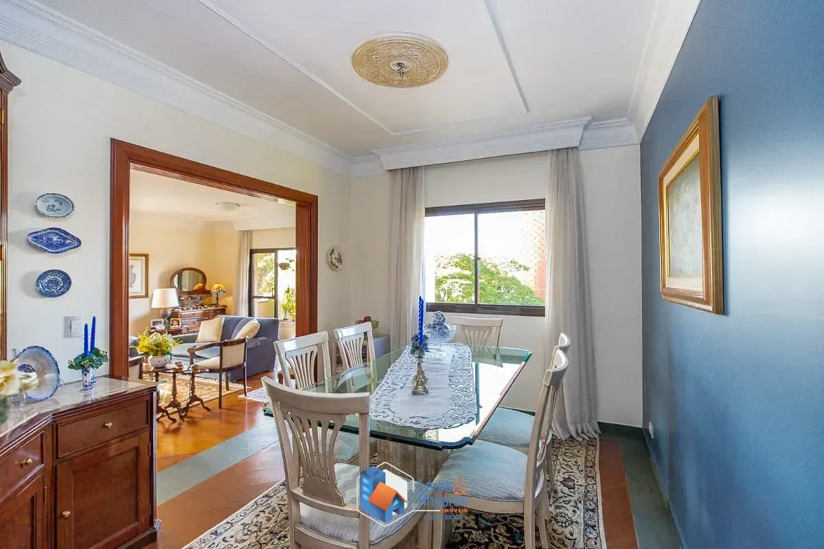 Imagem Apartamento para venda em Moema com 4 quartos, sendo 3 suítes, 200m²