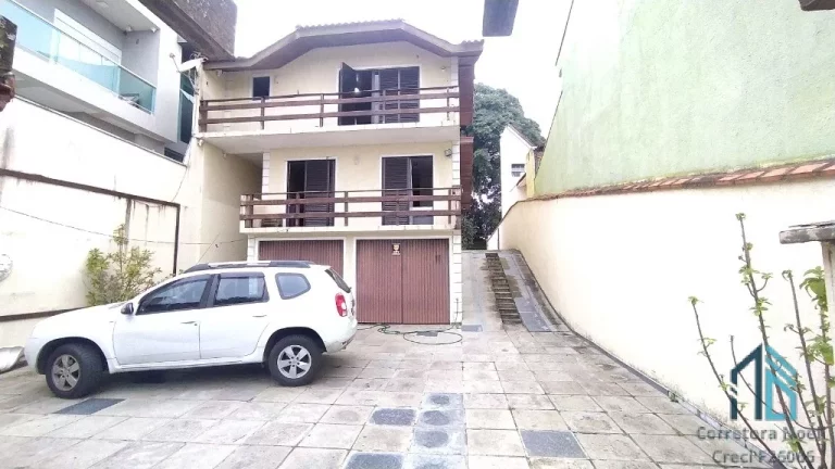 Foto do imóvel (Permuta ou financiamento) Casa a venda com amplo terreno, 04 quartos c/suíte, 05 vagas, salão de festas, no Tarumã em Curitiba PR