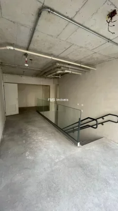 Imagem Loja Comercial com 2 salas e 1 banheiro na Cerqueira César, São Paulo-SP: 210m² de Área!