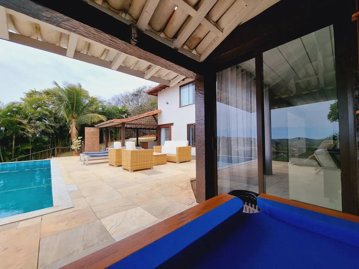 Imagem Casa para Venda em Armação dos Búzios / RJ no bairro Ferradura