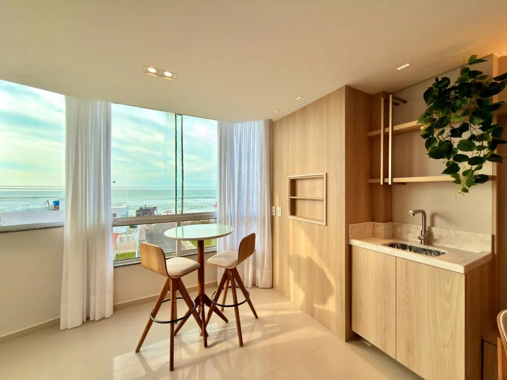 Foto do imóvel: Apartamento 2 Dormitórios - Bairro Zona Nova em Avenida Beira Mar