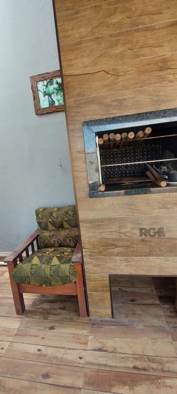 Imagem Casa com 2 dormitórios, sendo 1 suíte no bairro Florida em Guaíba