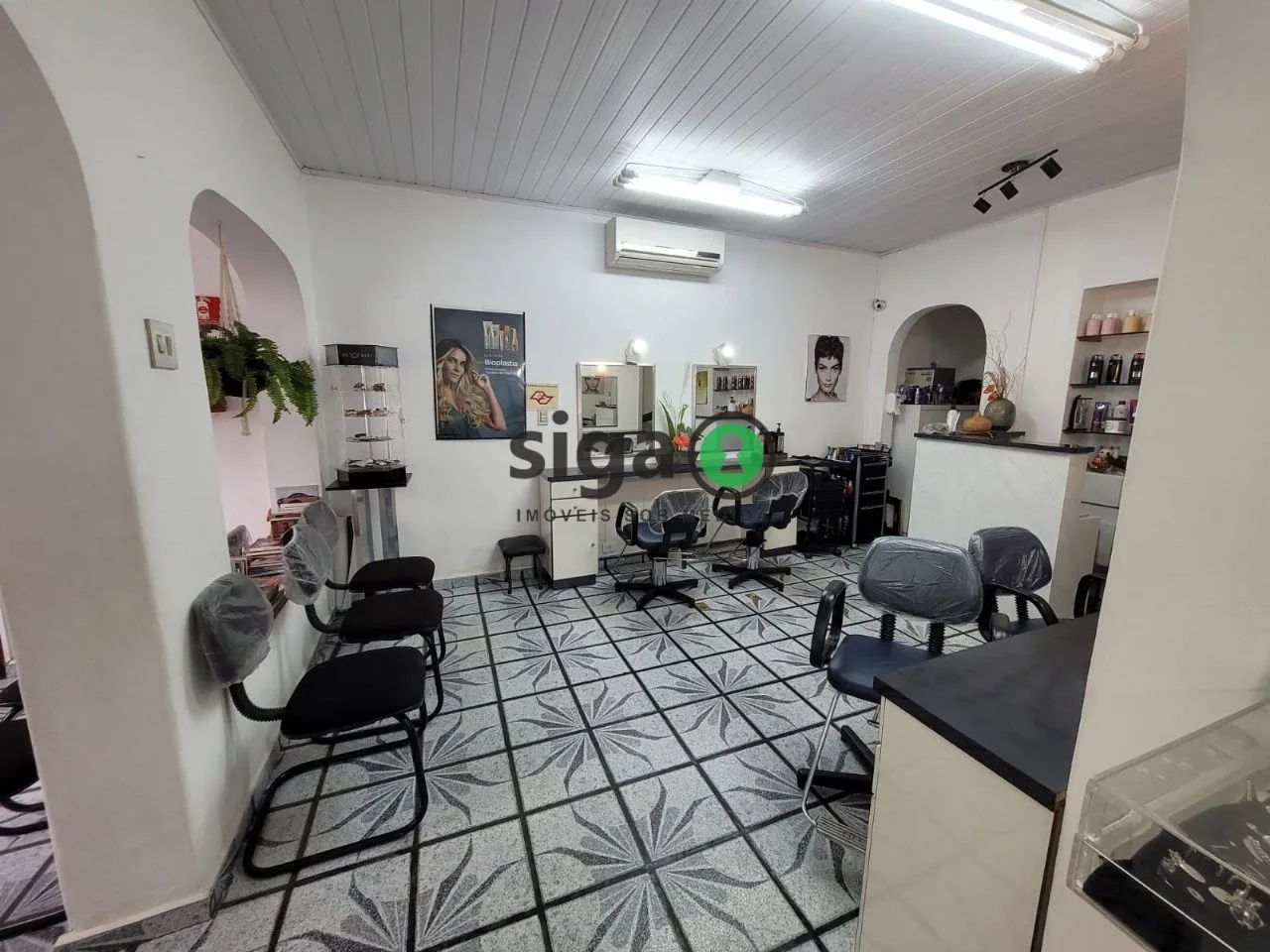Imagem Casa térrea para locação e venda comercial em Pinheiros com 90m²