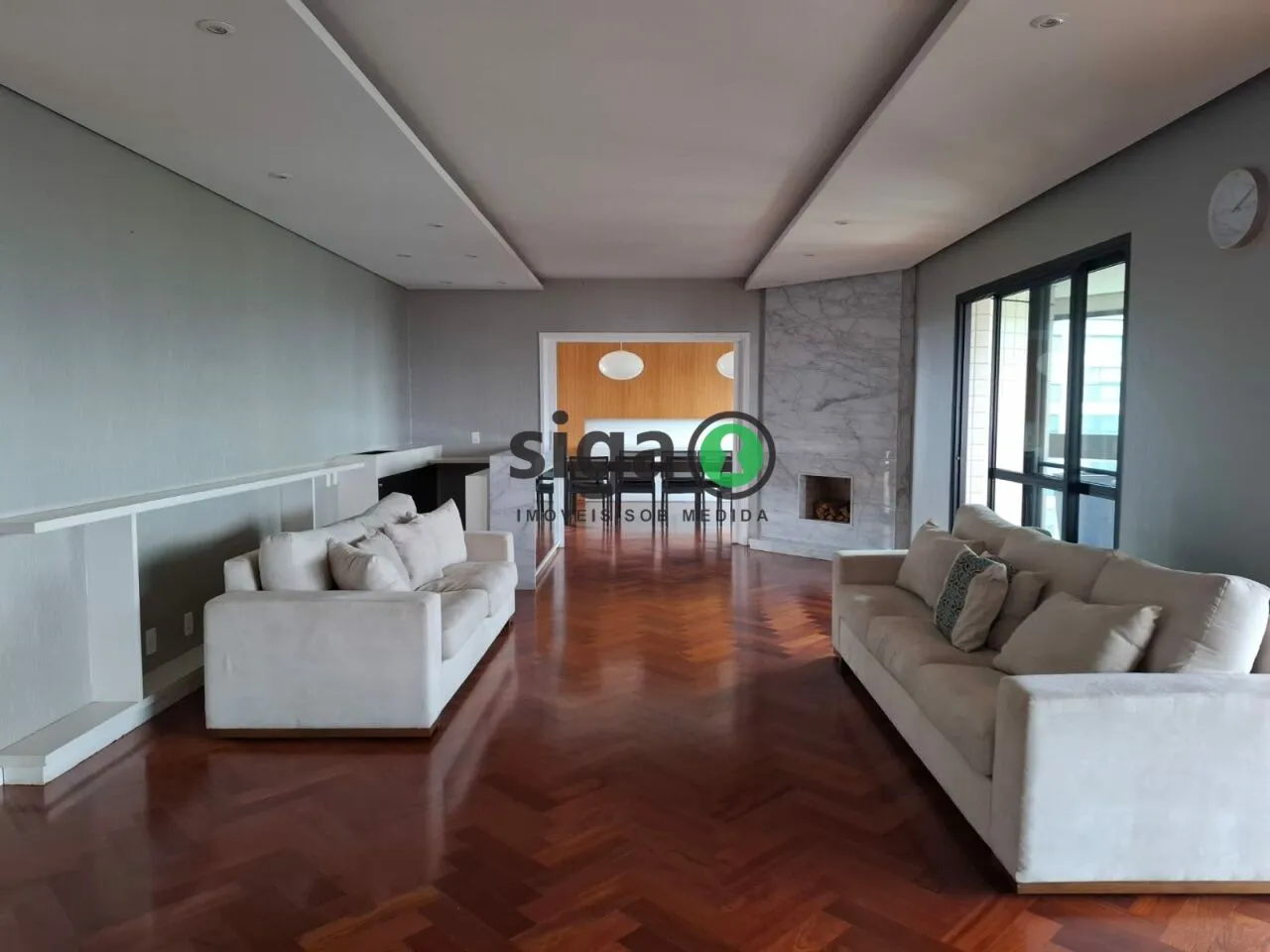Imagem Apartamento disponível para locação - 400m²- 4 suítes - 5 vagas - Depósito privativo