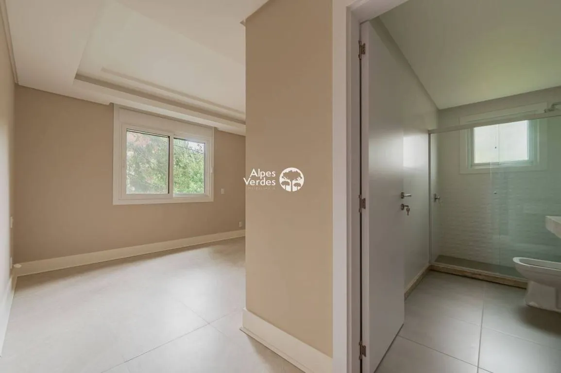 Imagem Vende-se Apartamento em Gramado, Vila Jardim, com 3 quartos