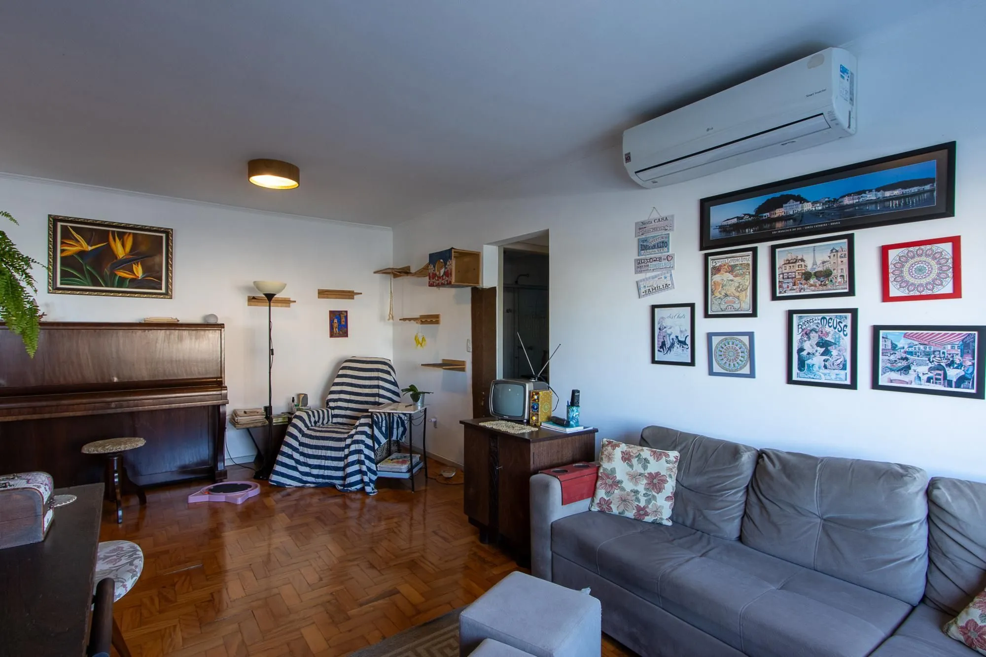 Imagem APARTAMENTO REFORMADO, 3 DORMITÓRIOS 129M² PRIVATIVOS, 1 VAGA, ELEVADOR - BAIRRO SANTA CECILIA