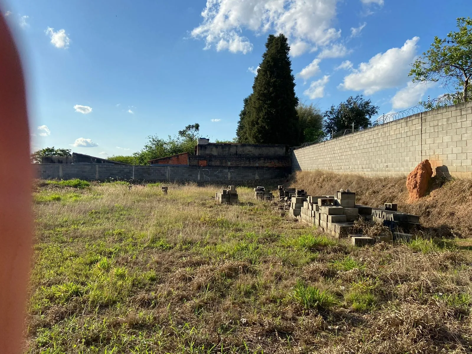 Imagem Terreno com 1000M² a venda