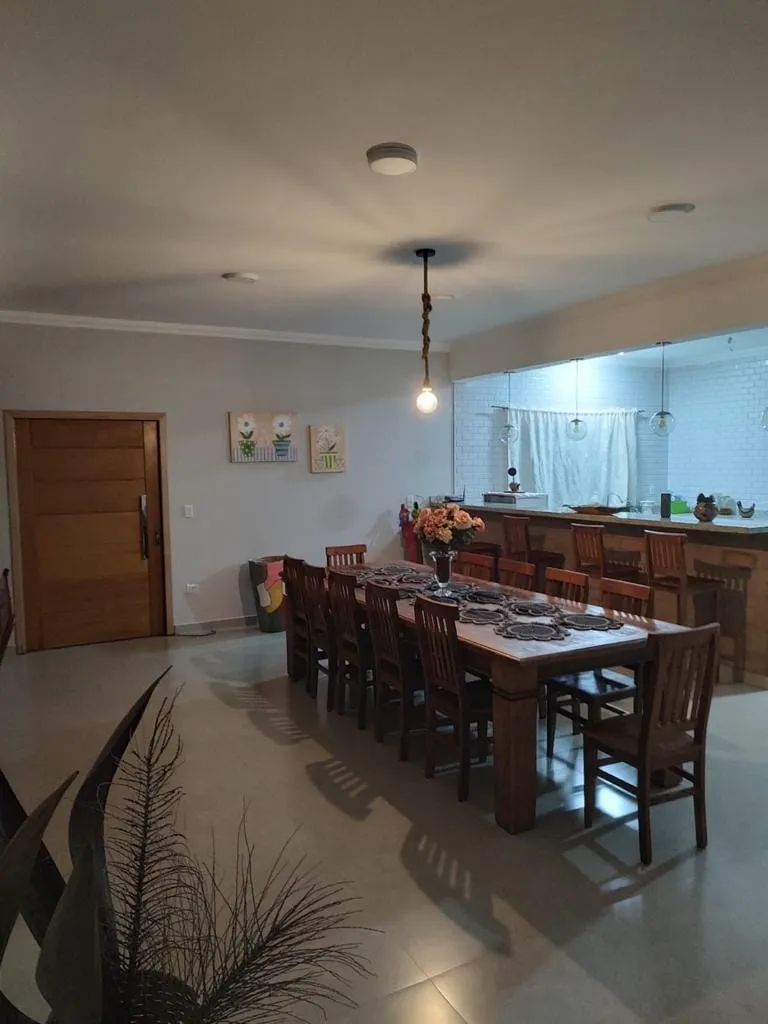Imagem Casa à venda 3 Quartos, 1 Suite, 5 Vagas, 24200M², Abaete, Taubaté - SP