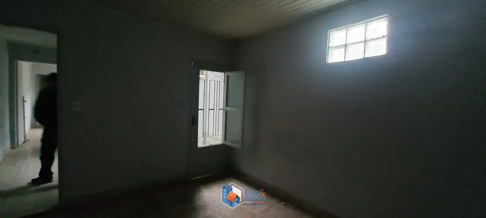 Imagem Casa à venda com terreno grande (serve tanto como residencial quanto comercial), Vila Constança, São Paulo, SP