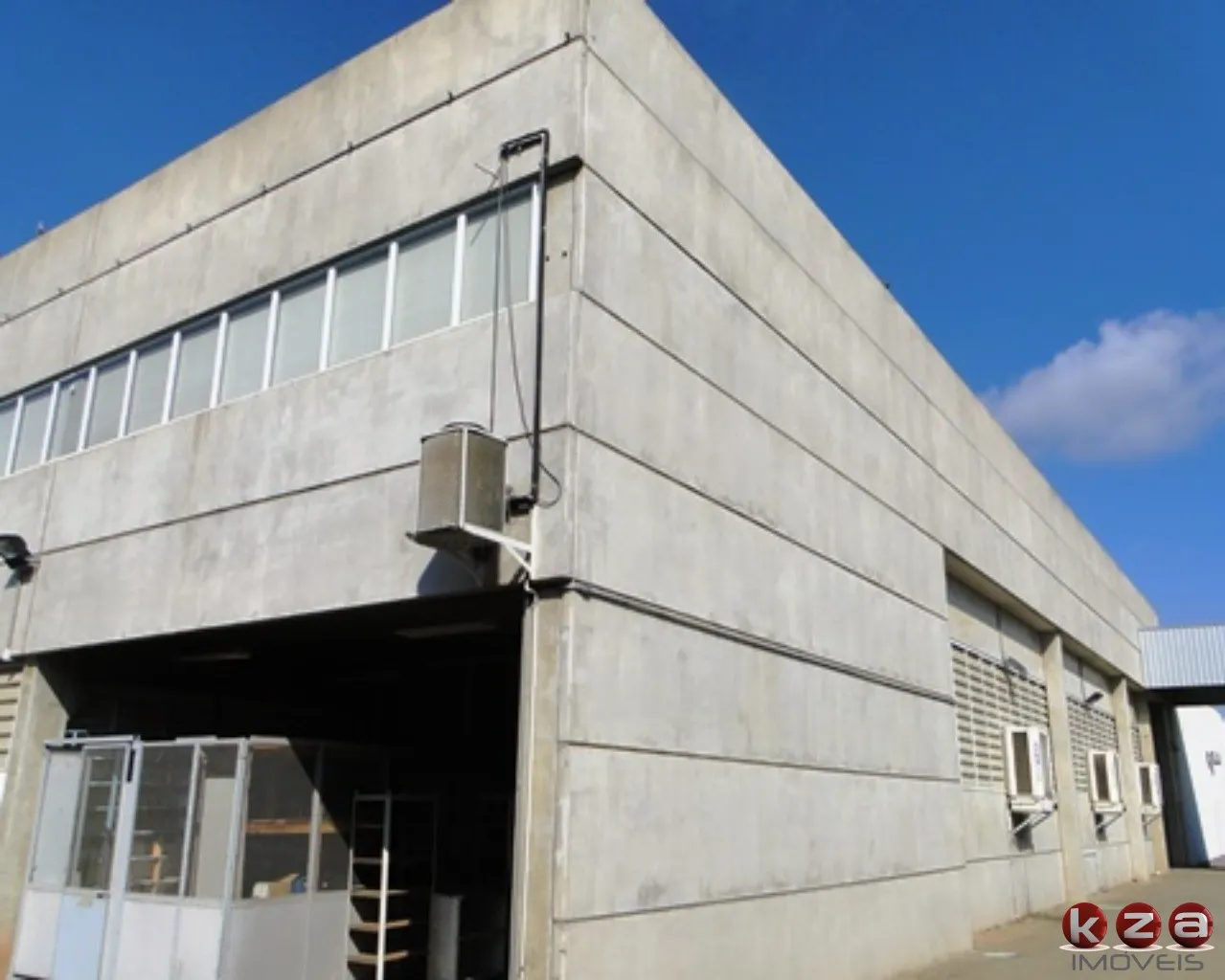 Imagem Galpão Industrial com 6 Salas e 25 Vagas em Valinhos-SP - Oferta Imbatível no Bairro Chácaras São Bento!