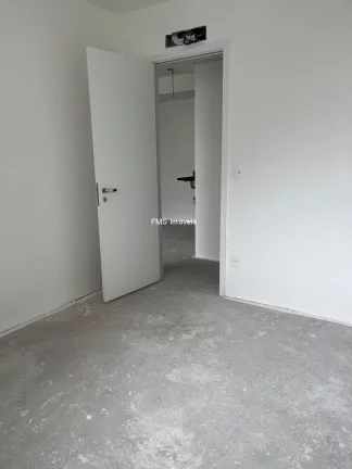 Imagem Apartamento à venda em Moema, São Paulo-SP: 1 quarto, 1 banheiro, 1 vaga de garagem, 45m² de área!