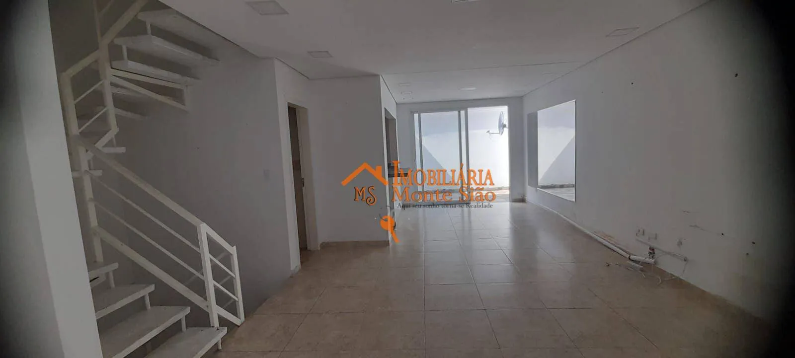 Imagem Sobrado com 3 dormitórios à venda, 300 m² por R$ 1.400.000,00 - Parque Renato Maia - Guarulhos/SP