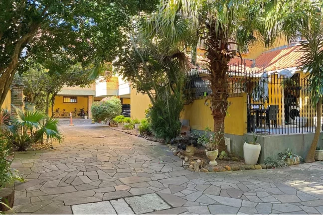 Imagem Casa em Condomínio para venda no bairro Pedra Redonda em Porto Alegre