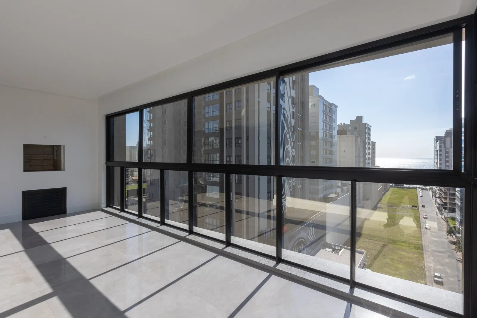Imagem Apartamento com vista para o mar à venda com 198m2 por R$ 4.400.000,00