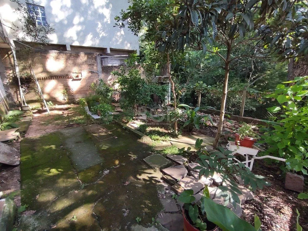 Imagem Casa para Venda - 134m², 2 dormitórios, 1 vaga - Nonoai
