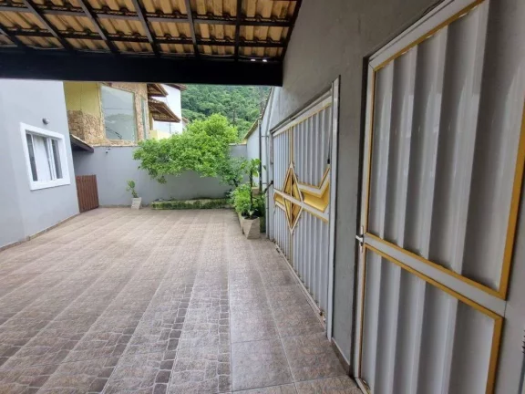 Imagem Sobrado com 3 dormitórios à venda, 200 m² por R$ 2.500.000,00 - Canto do Forte - Praia Grande/SP