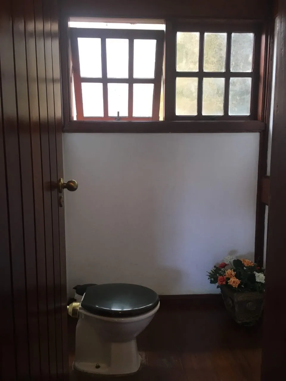 Imagem Casa à venda 5 Quartos, 3 Suites, 4 Vagas, 400M², Centro, Pindamonhangaba - SP