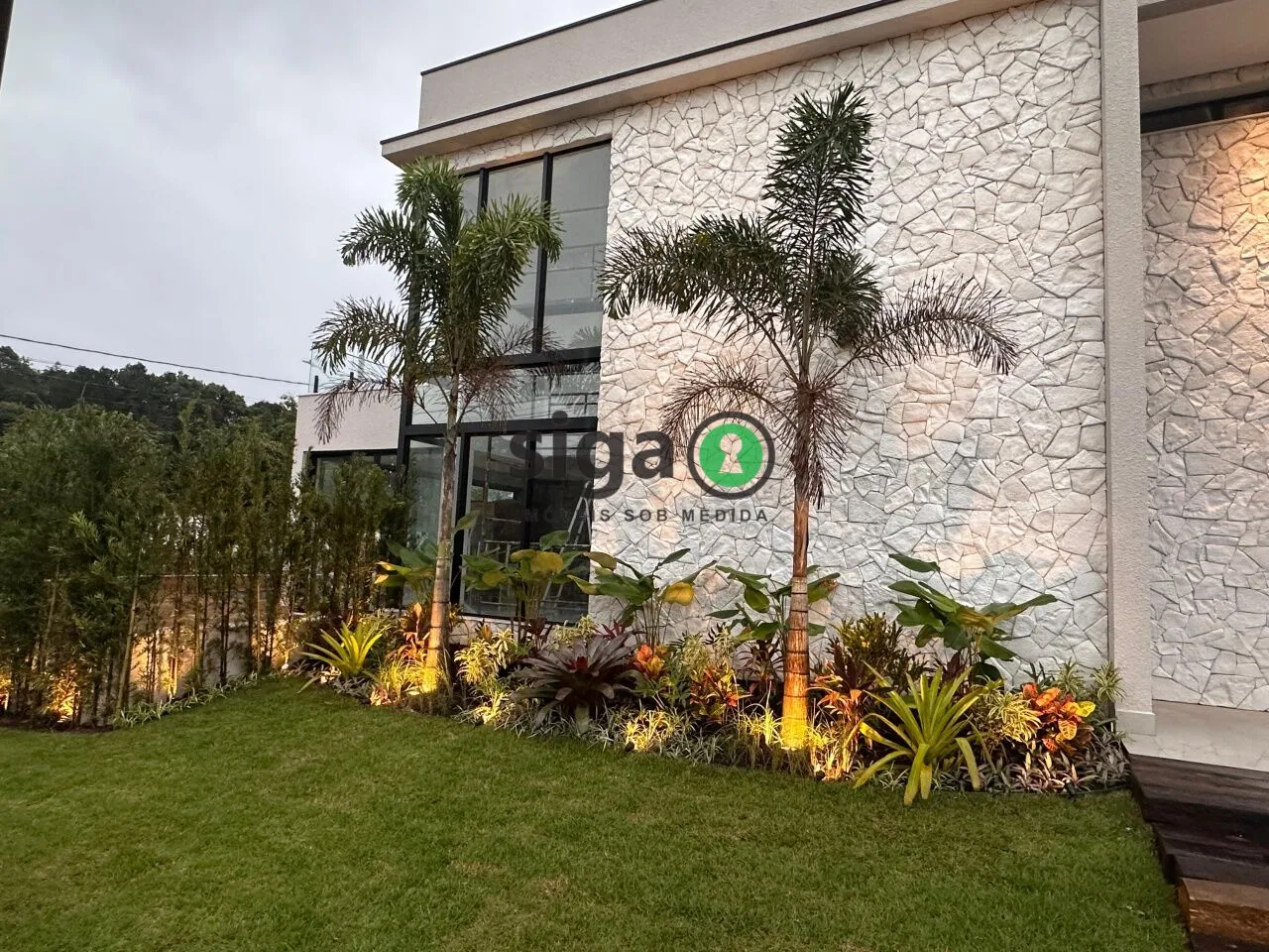 Imagem Casa Nova de Alto Padrão à Venda em Peruíbe