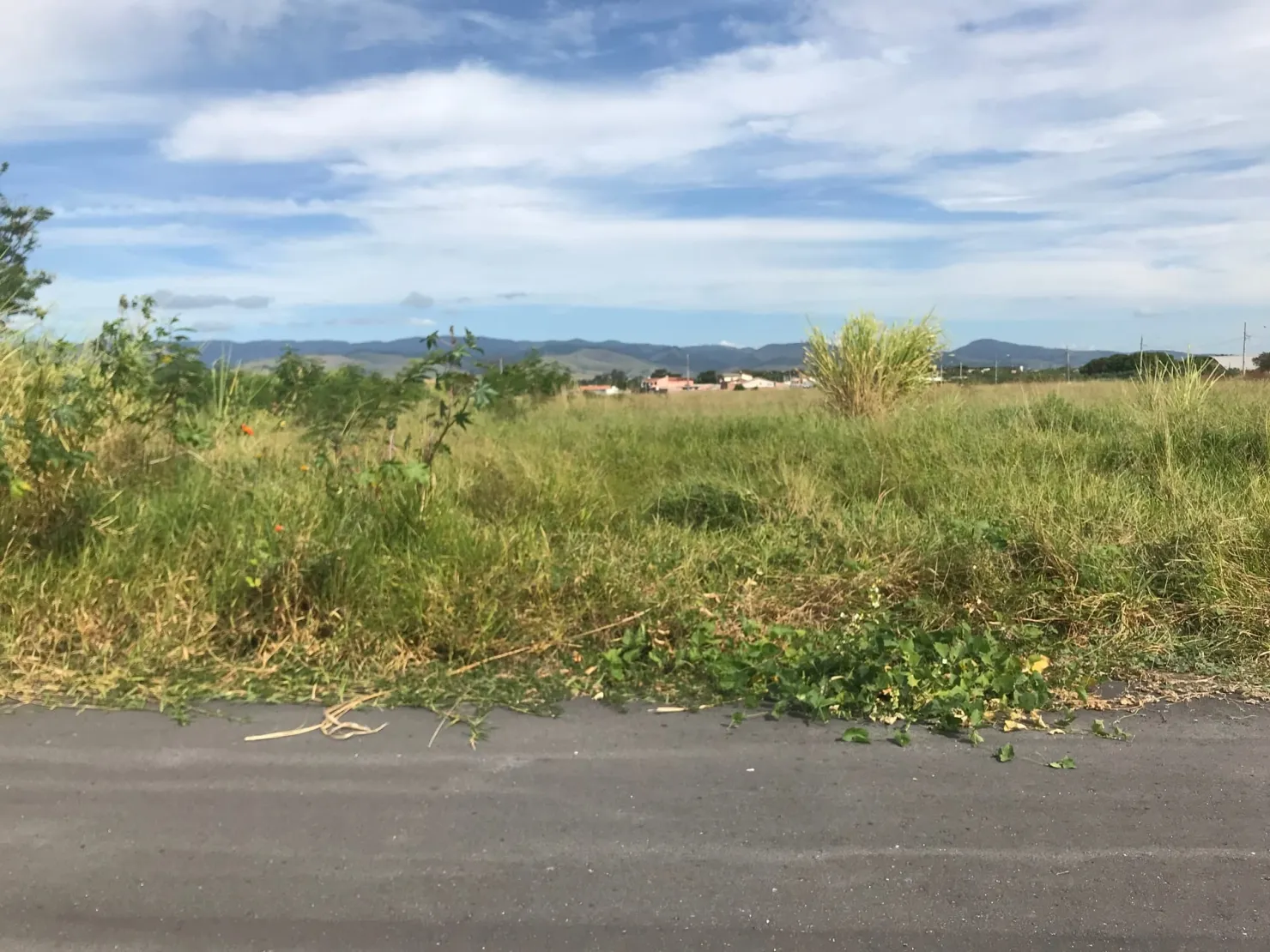 Imagem Terreno à venda 128M², Conjunto Habitacional Terra dos Ipês W, Pindamonhangaba - SP