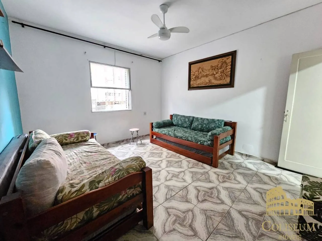 Imagem Kitnet com 1 dormitório para alugar, 32 m² por R$ 1.600,00/mês - Boqueirão - Praia Grande/SP