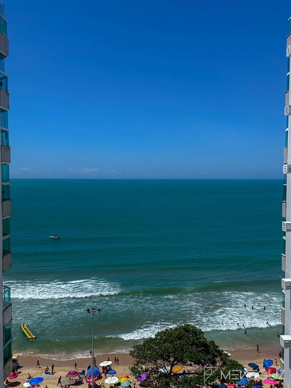 Imagem Apto 3 Quartos totalmente Mobiliado Vista Mar na Praia do Morro