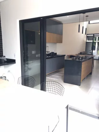 Imagem CASA TÉRREA CONDOMÍNIO TERRAS DE SÃO FRANCISCO 03 DORMITÓRIOS E SUÍTE
